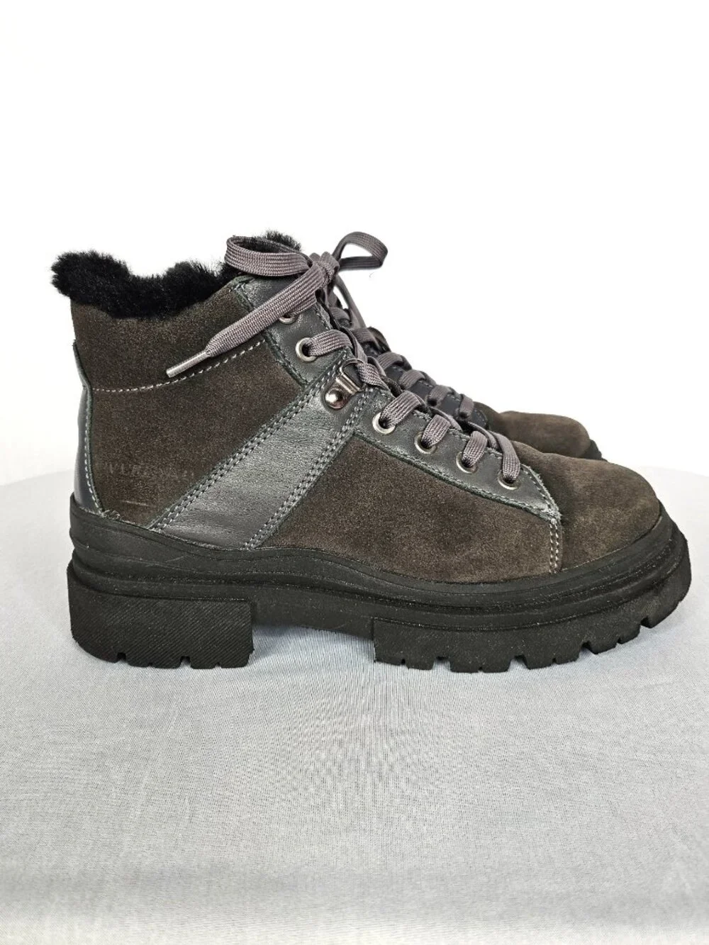 Overland Ronda Shearling Lined Boots | Gray Suede Leather | EU 37 (US 6.5)